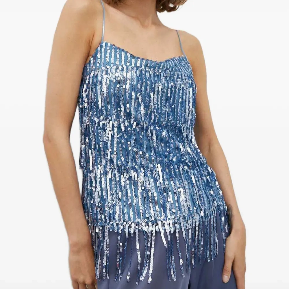 Топ с пайетками и бахромой