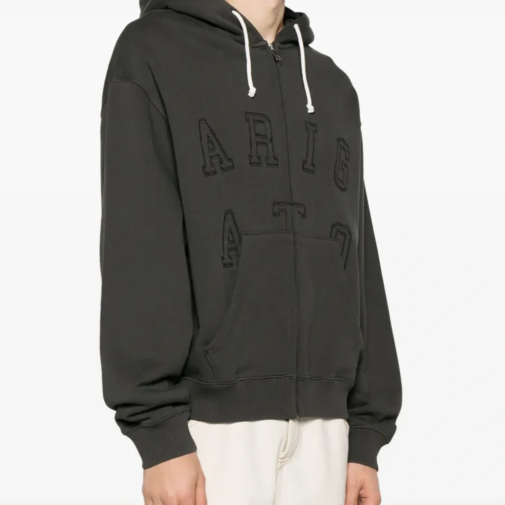 Худи Staggered с нашивкой-логотипом