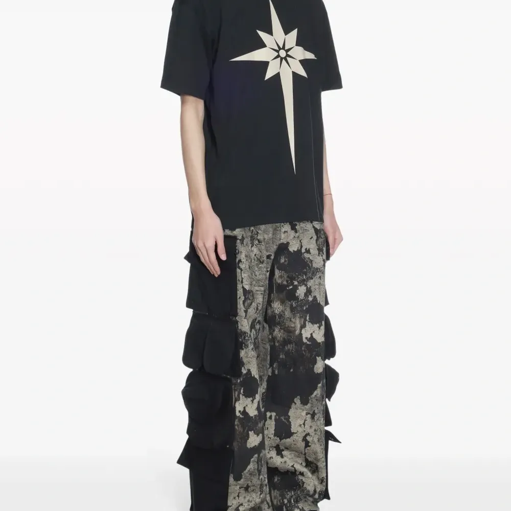 Футболка с графичным принтом