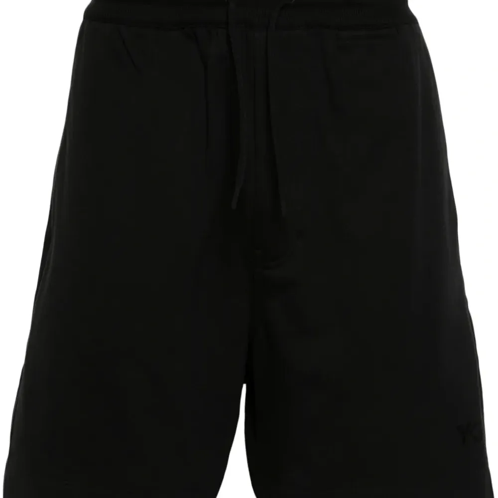 Спортивные шорты с логотипом