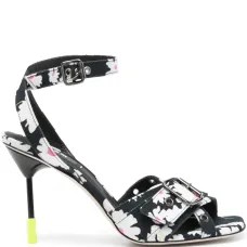 Босоножки с цветочным принтом Босоножки с цветочным принтом