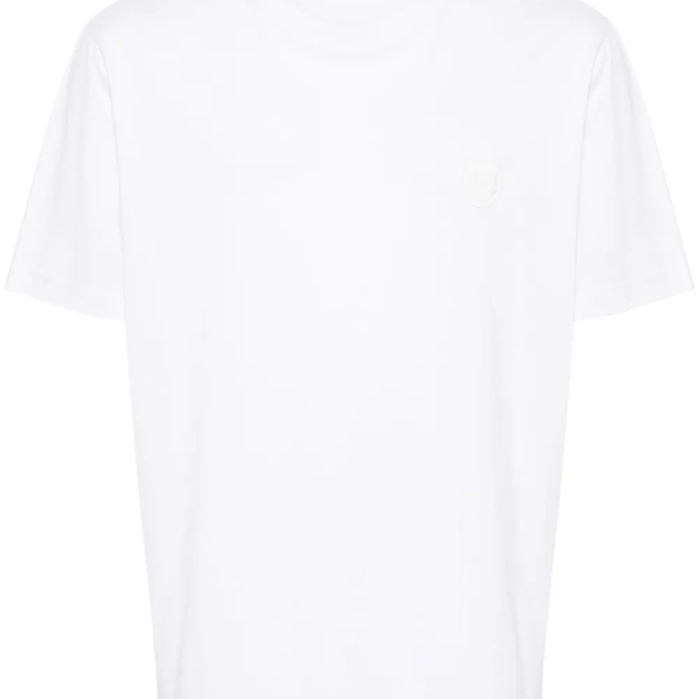 Футболка с вышитым логотипом