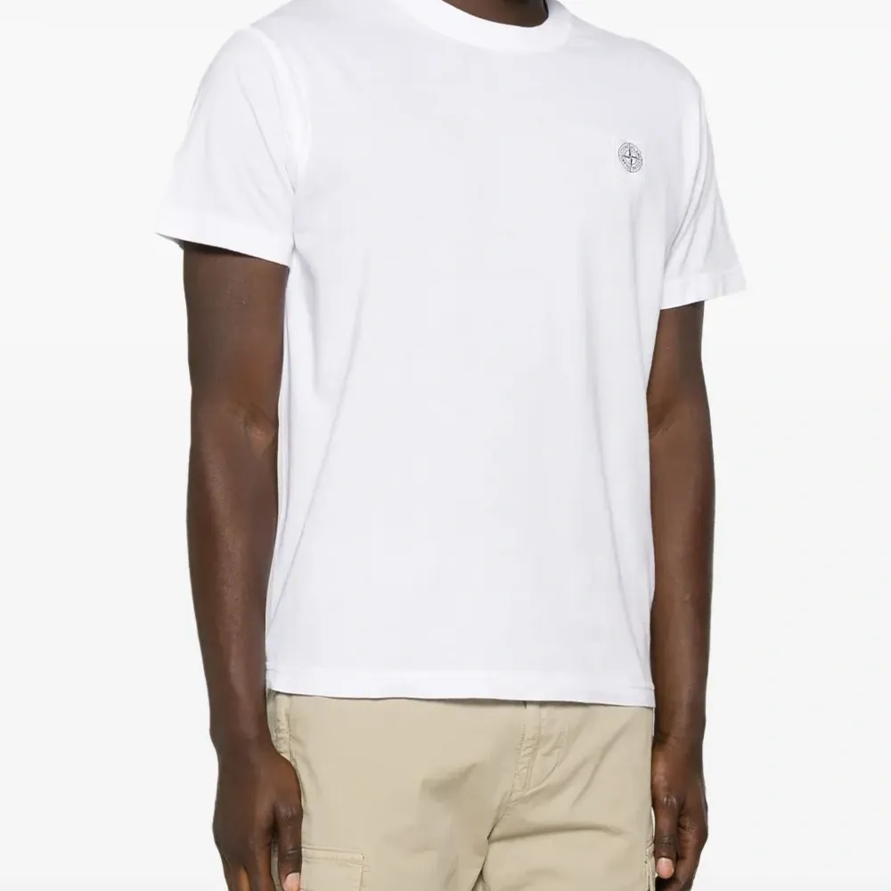 Футболка с нашивкой Compass