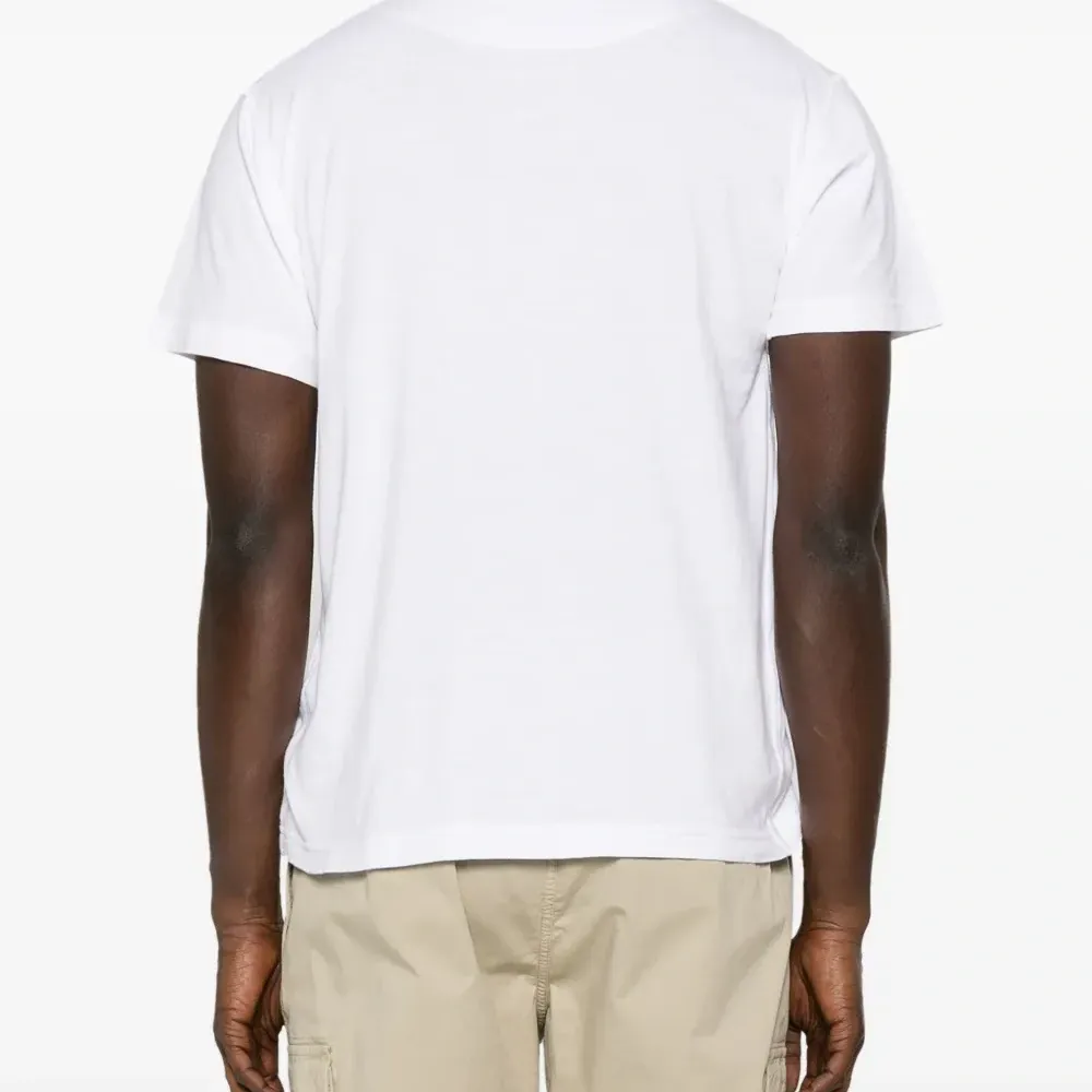 Футболка с нашивкой Compass