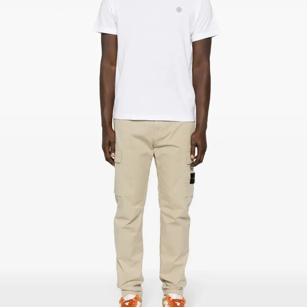 Футболка с нашивкой Compass