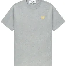 Футболка с нашивкой