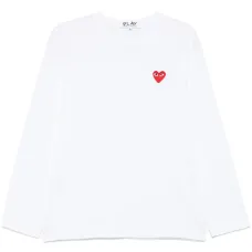 Футболка с нашивкой