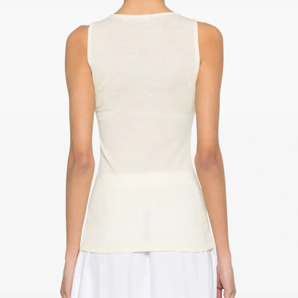 Шерстяной топ тонкой вязки