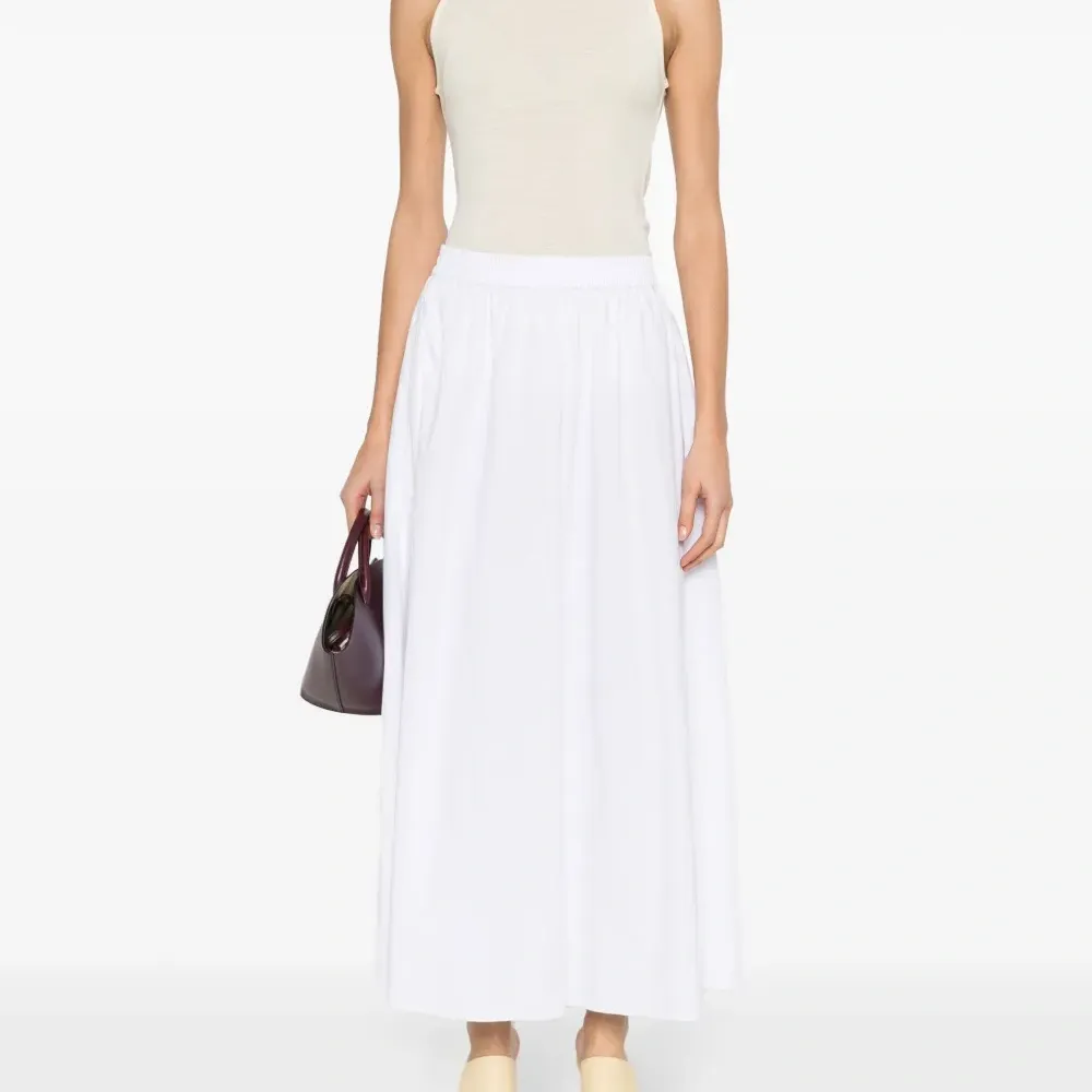 Шерстяной топ тонкой вязки