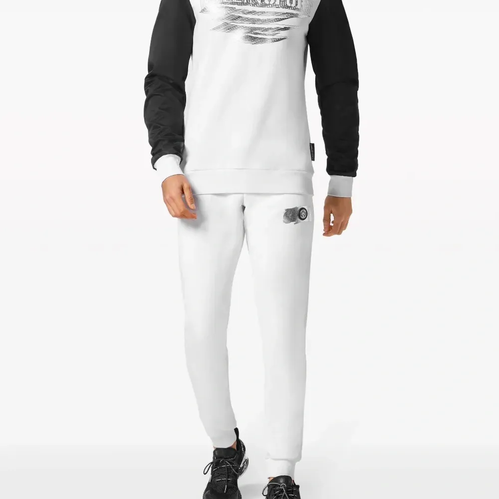 Толстовка с логотипом