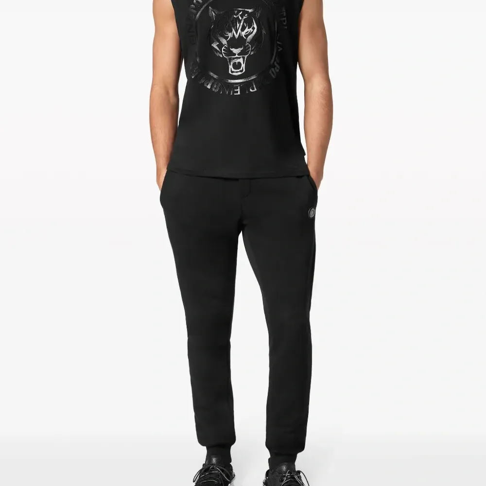 Топ с логотипом