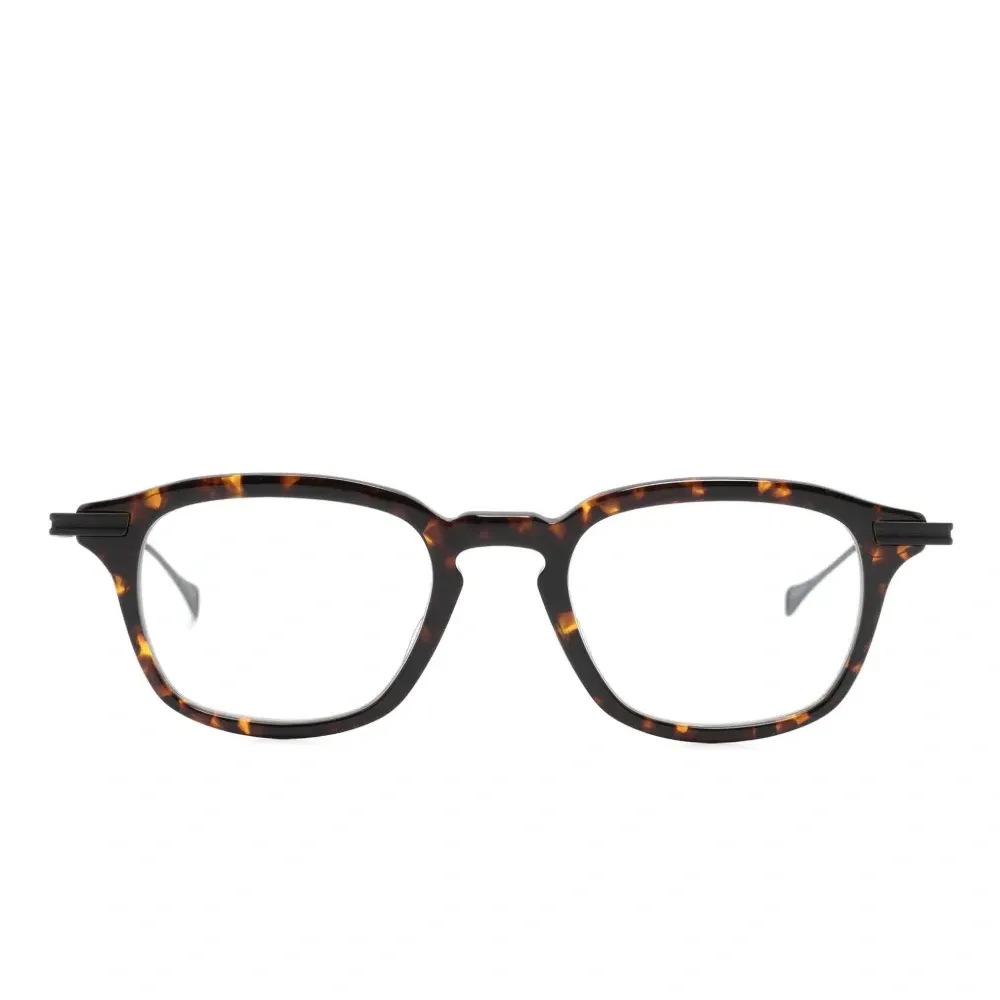 Очки в квадратной оправе Очки в квадратной оправе