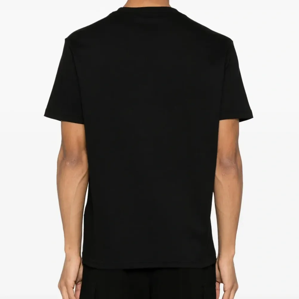 Футболка с логотипом