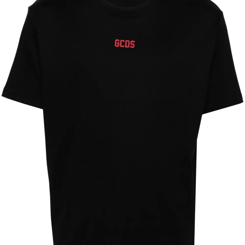 Футболка с логотипом