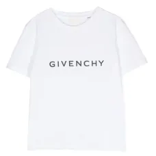 Футболка с логотипом