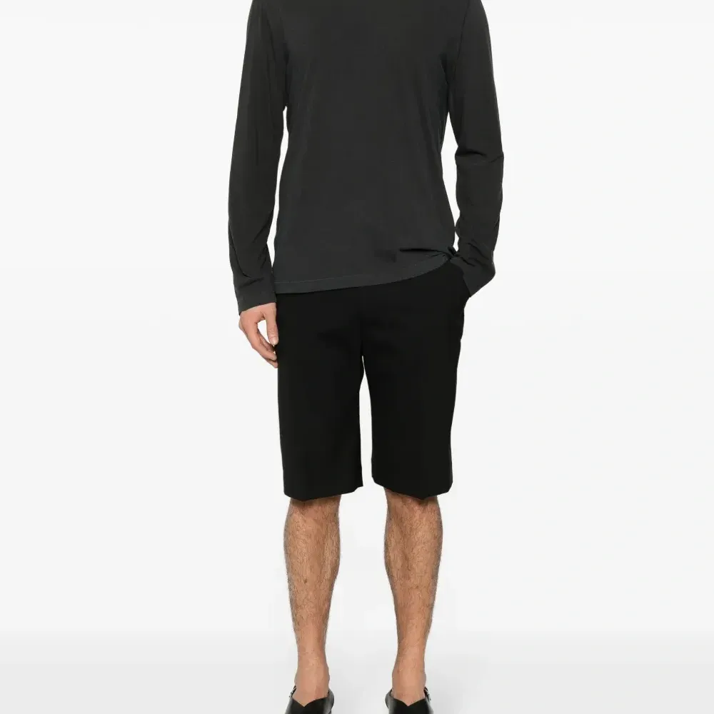 Футболка с длинными рукавами