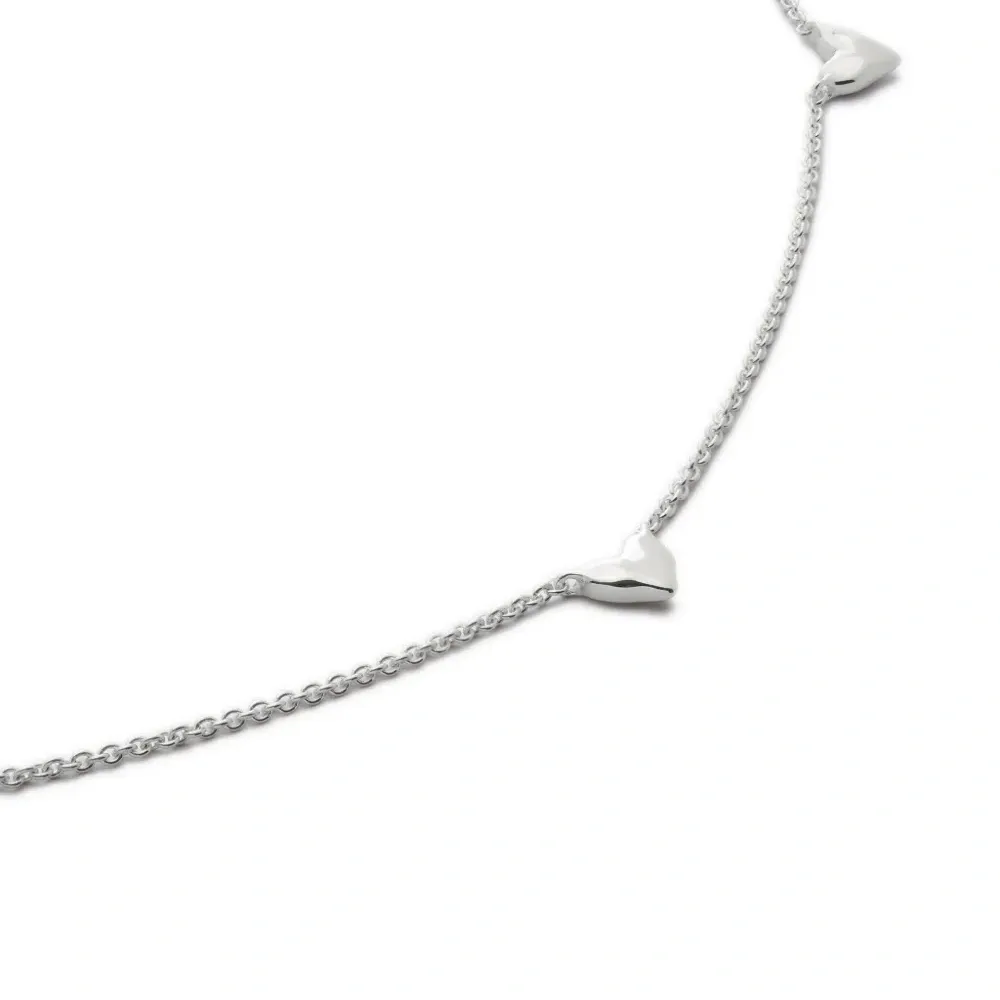 Серебряное колье Heart Station