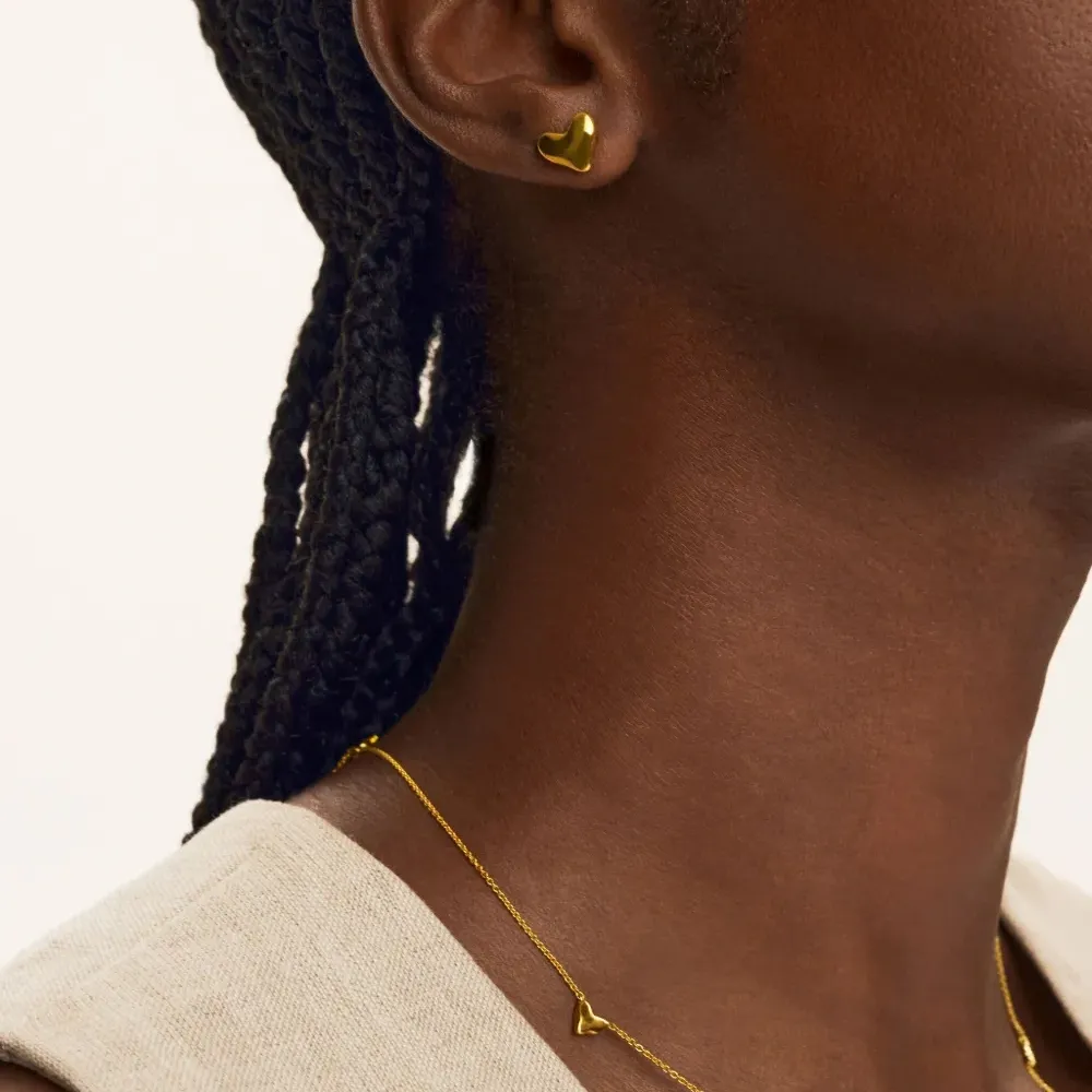 Серьги-гвоздики в форме сердца