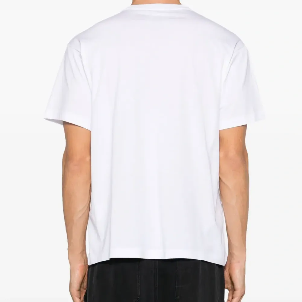 Футболка с логотипом