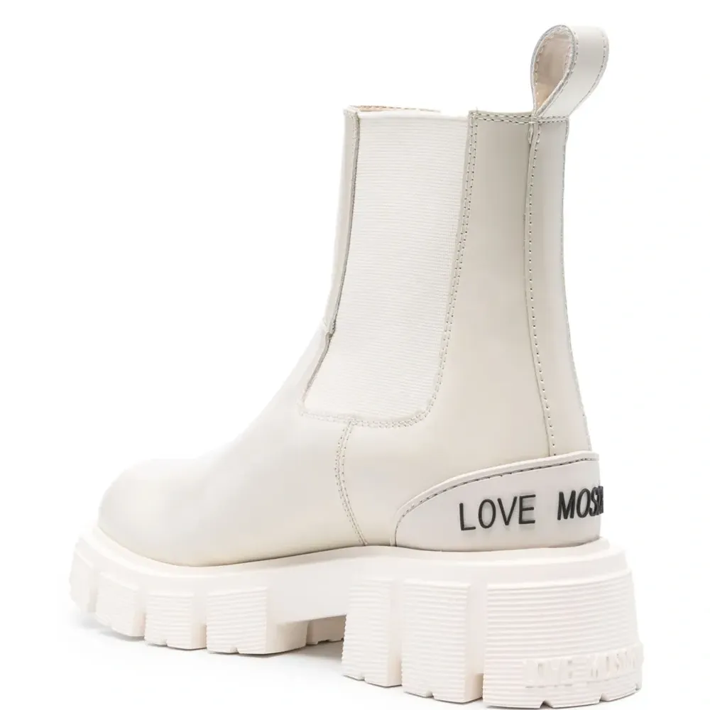 Ботинки с логотипом