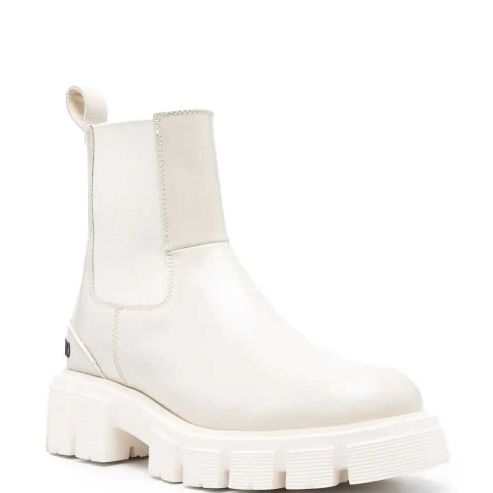 Ботинки с логотипом