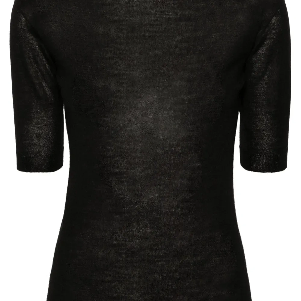 Свитер тонкой вязки с короткими рукавами