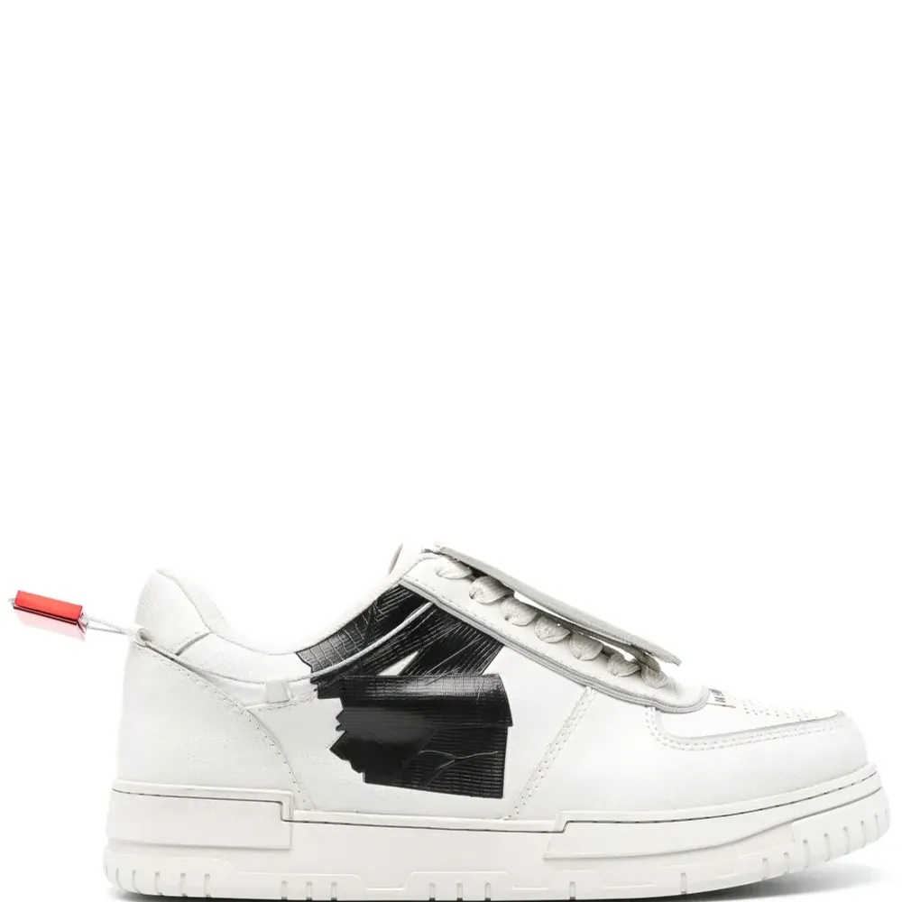 Кроссовки Avril