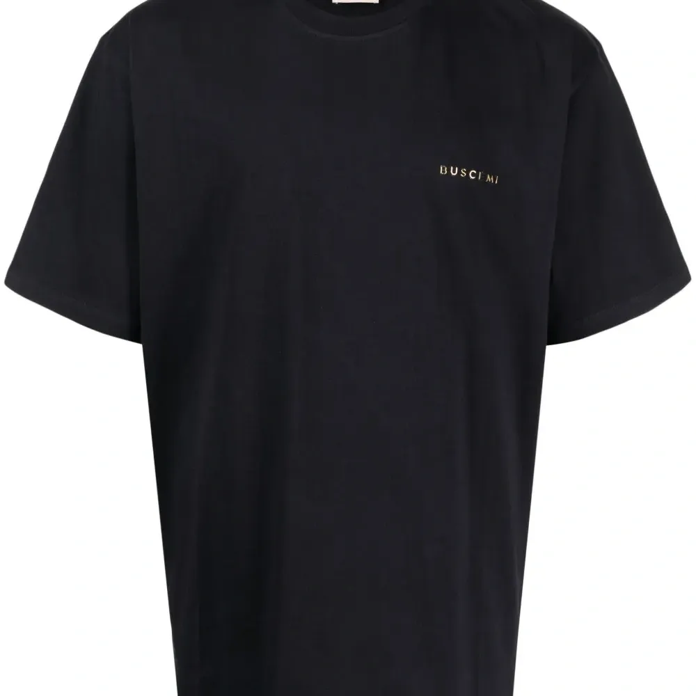 Футболка с логотипом