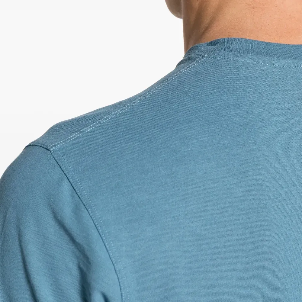 Футболка с короткими рукавами