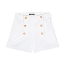 Джинсовые шорты с декоративными пуговицами Джинсовые шорты с декоративными пуговицами