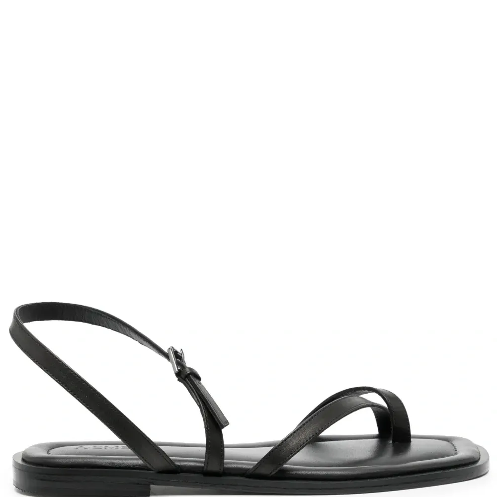 Сандалии Lucia с пряжками