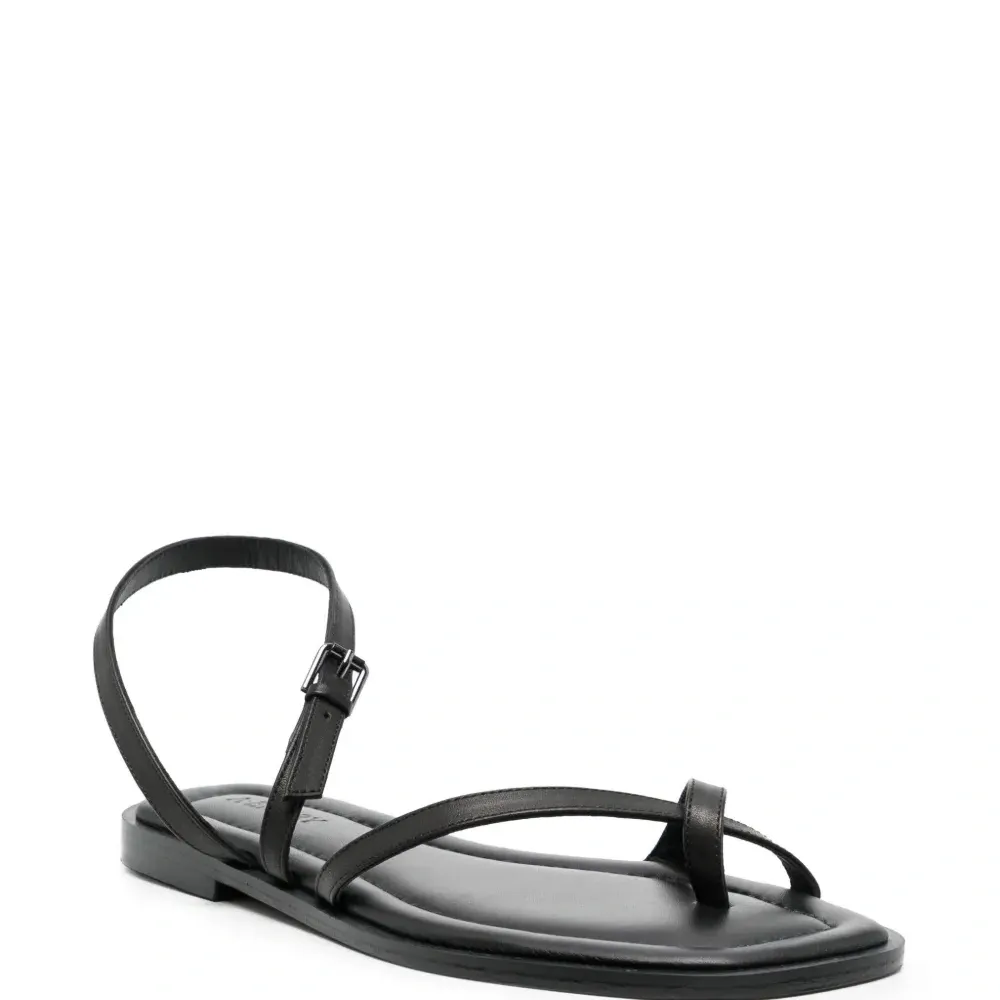 Сандалии Lucia с пряжками