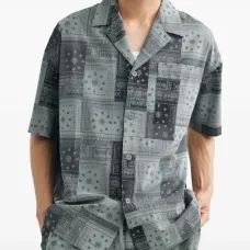 Рубашка с лоскутными карманами