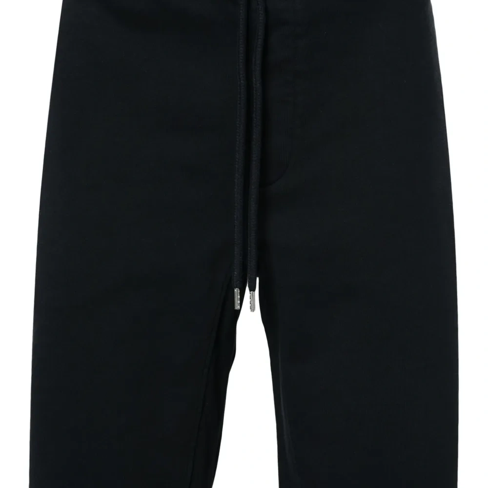 Шорты с вышитым логотипом