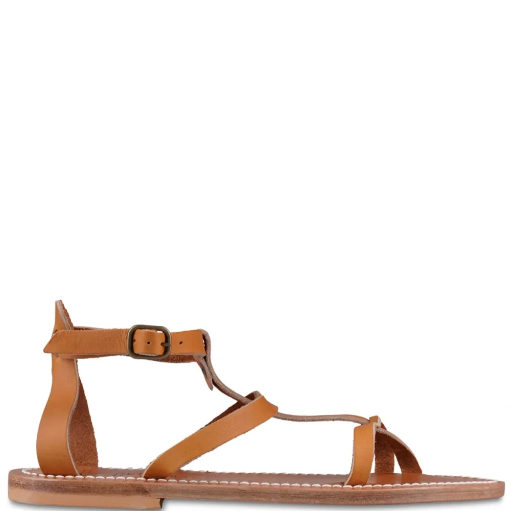 Босоножки с пряжкой на щиколотке