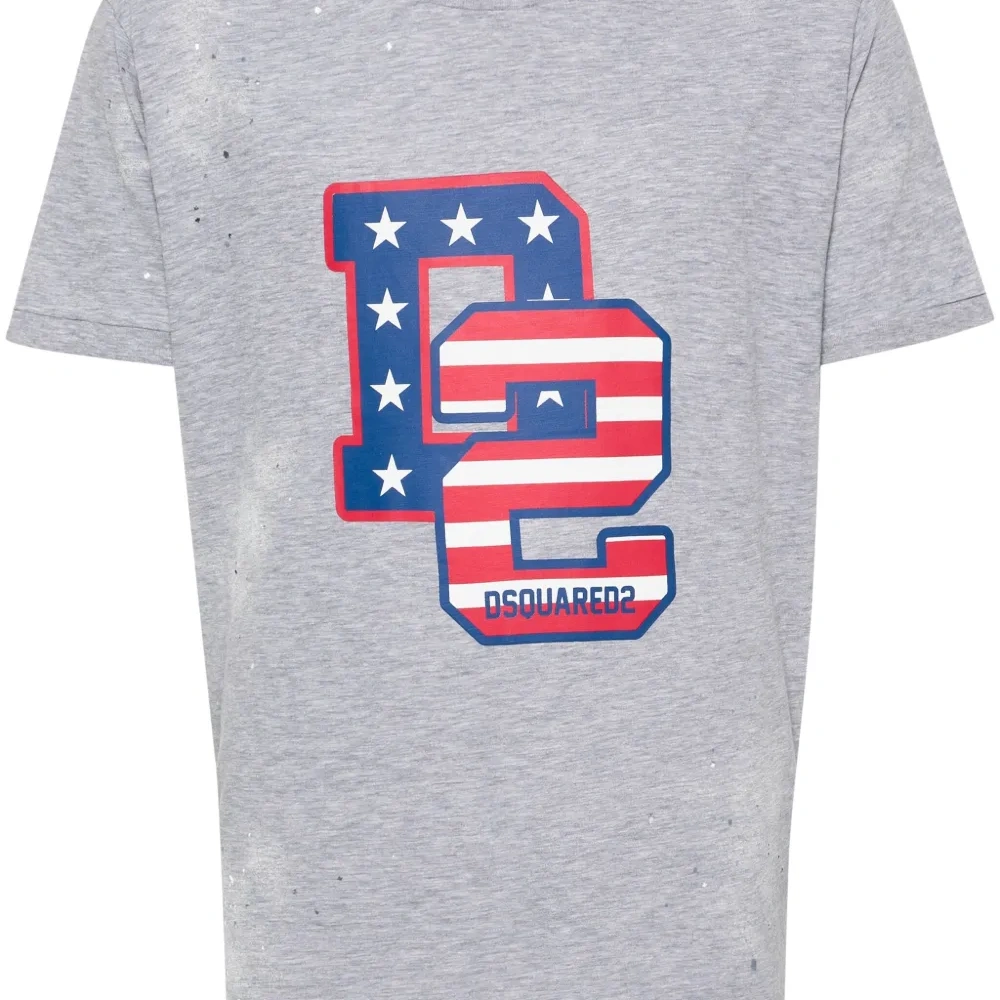 Футболка с эффектом потертости и логотипом