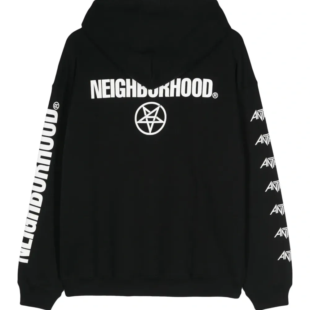 Худи с логотипом из коллаборации с Anthrax