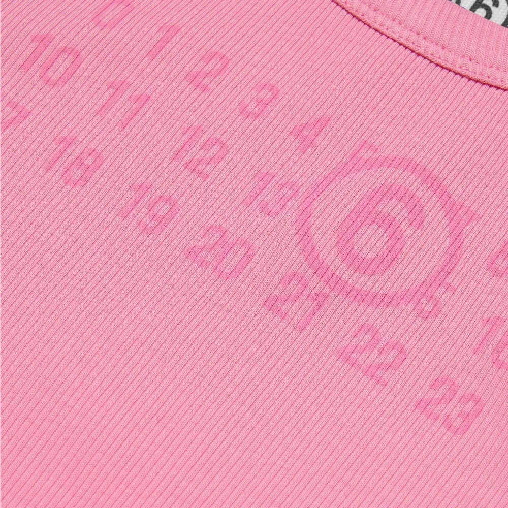 Двухслойное платье без рукавов Двухслойное платье без рукавов