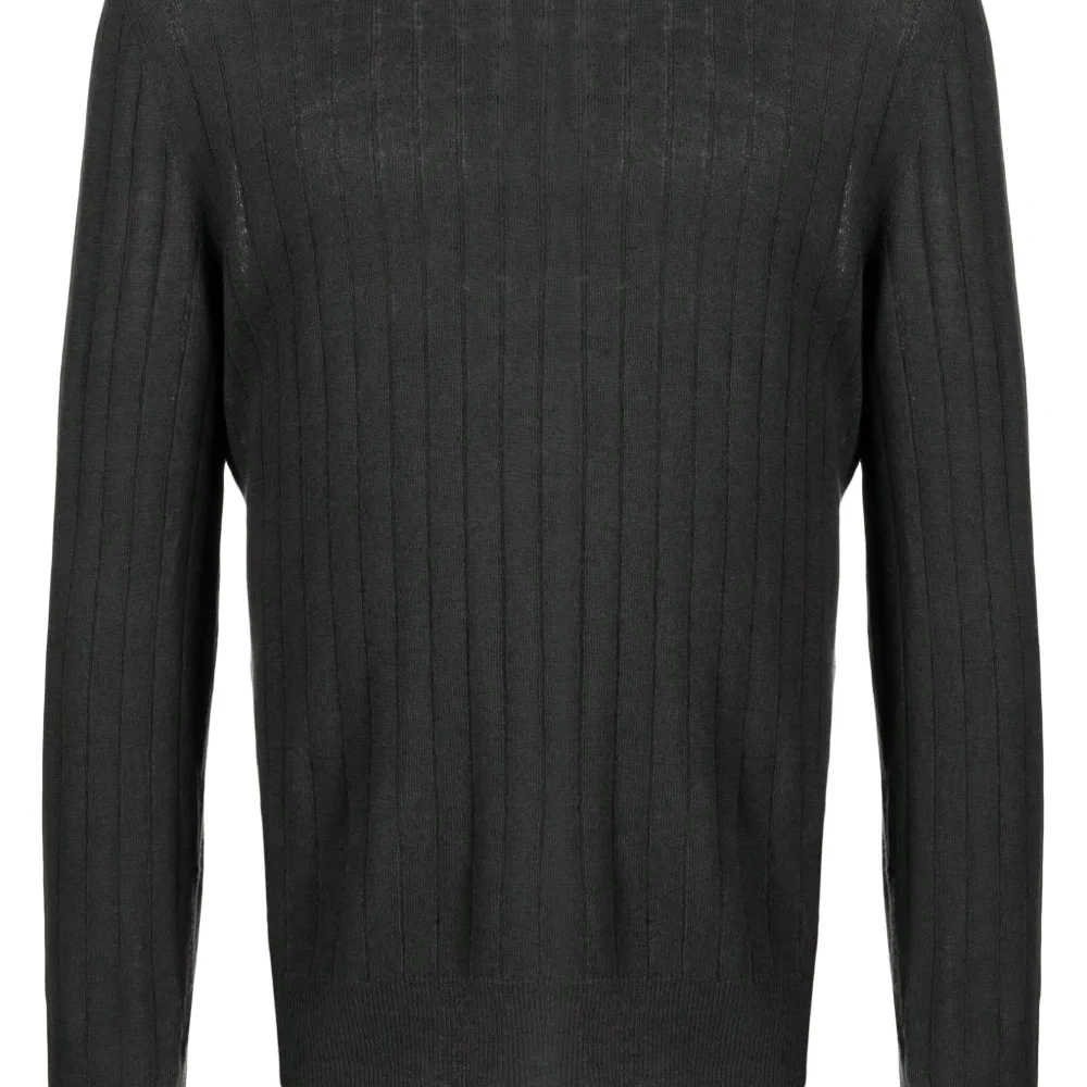 Джемпер в рубчик