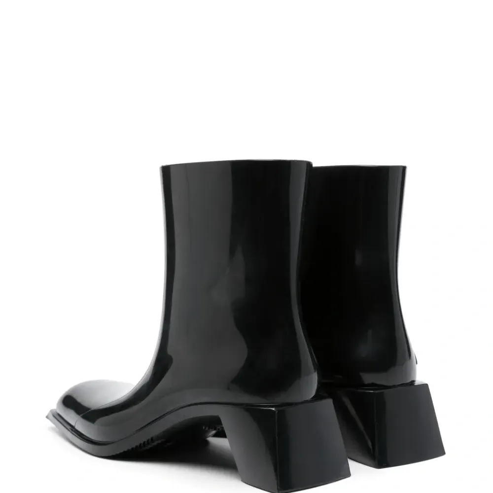 Ботильоны на каблуке Ботильоны на каблуке