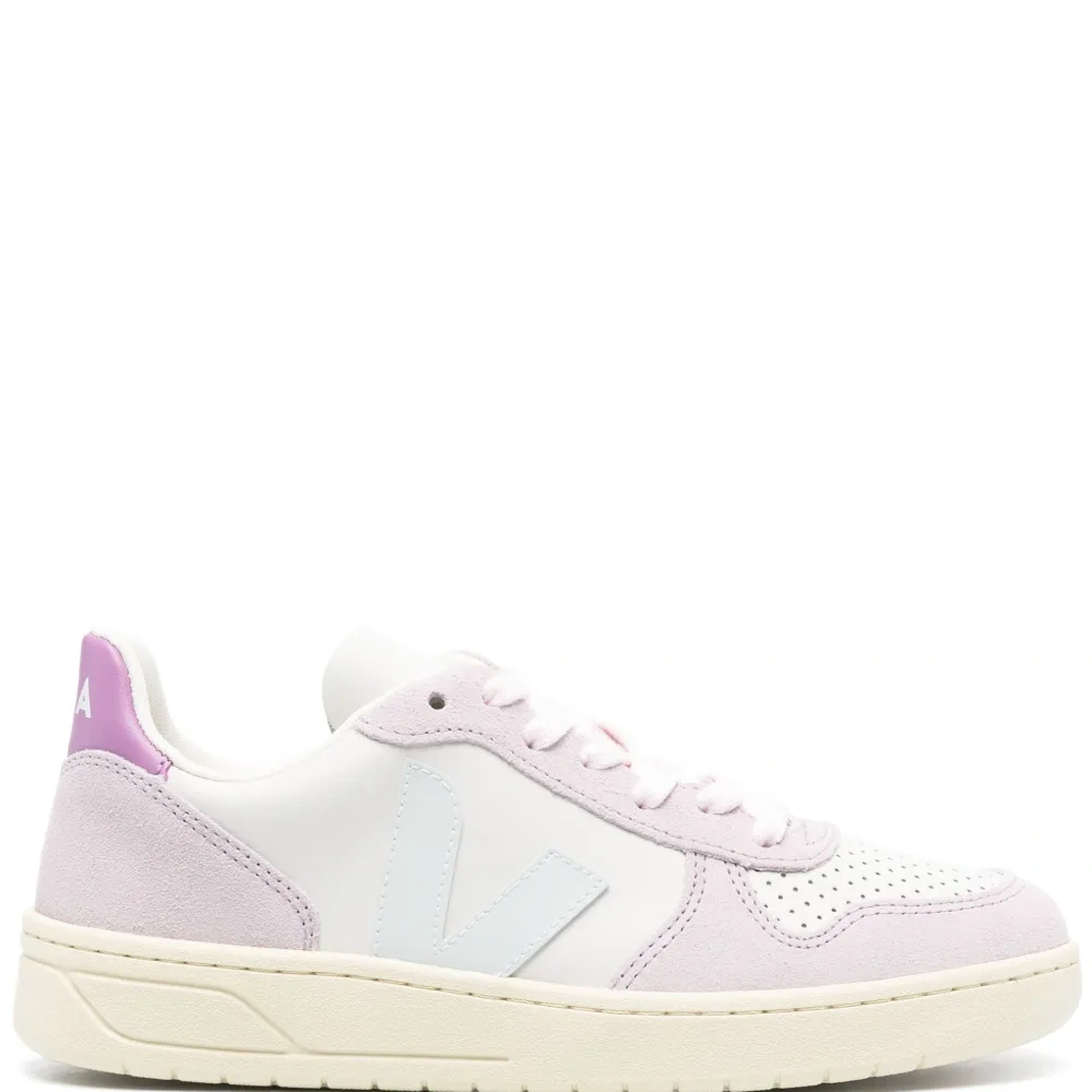 Кроссовки V-10