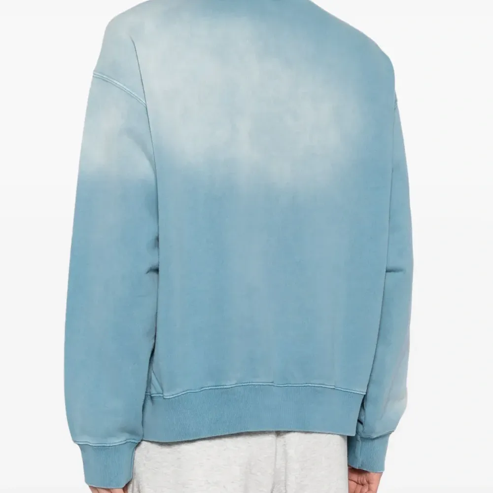 Толстовка с выцветшим эффектом