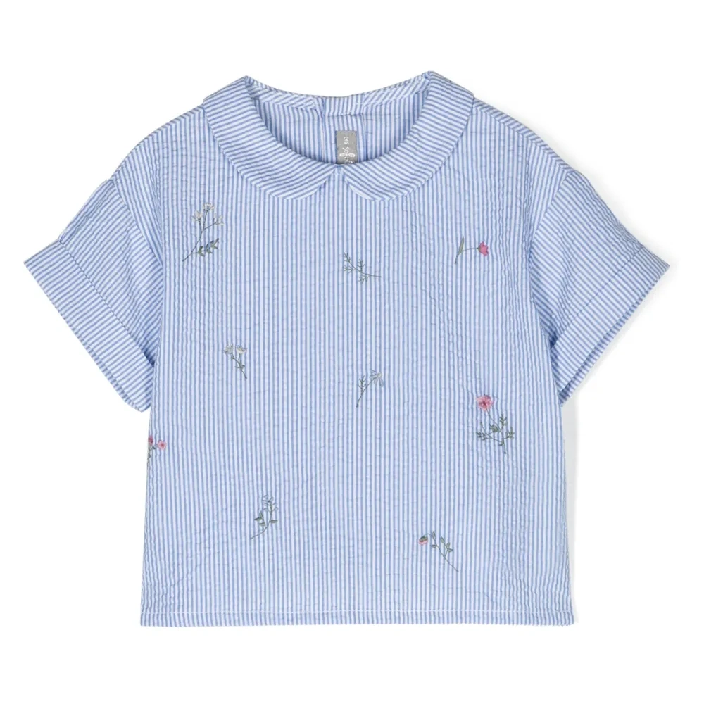 Блузка в полоску с цветочной вышивкой