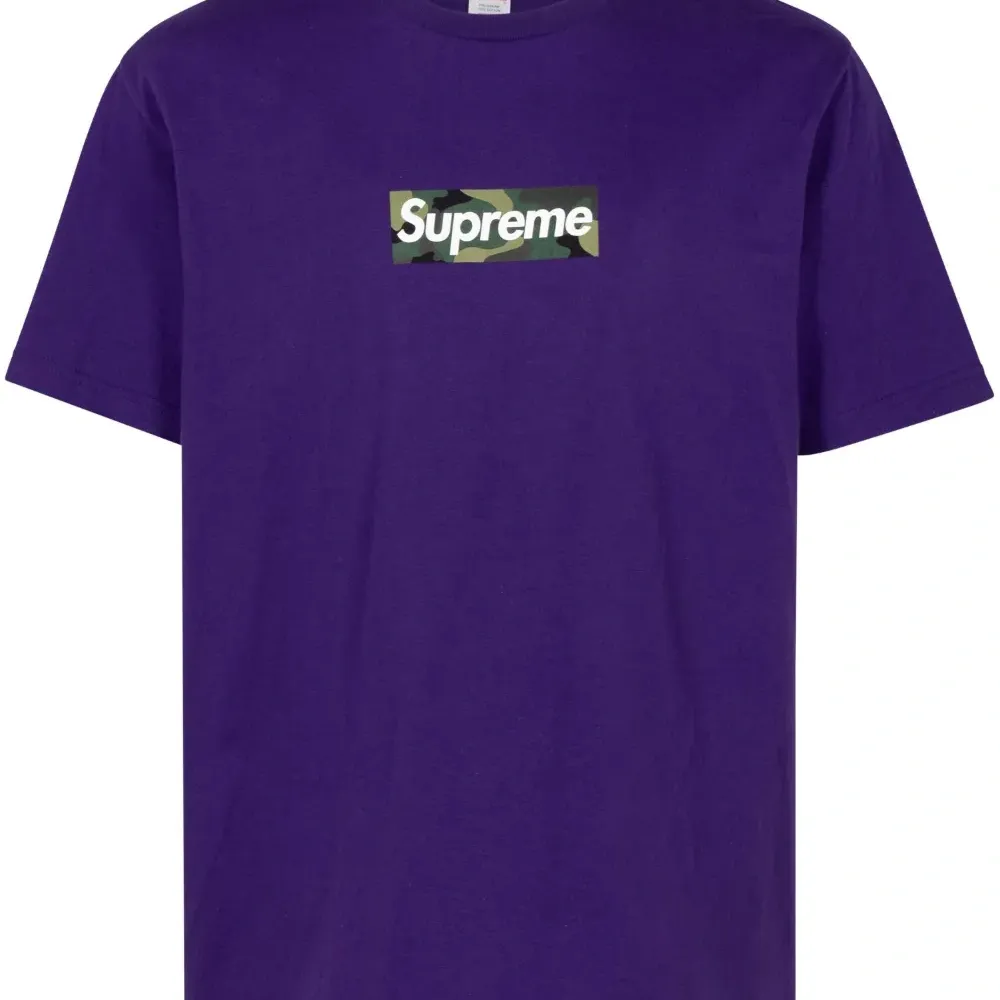 Футболка с логотипом