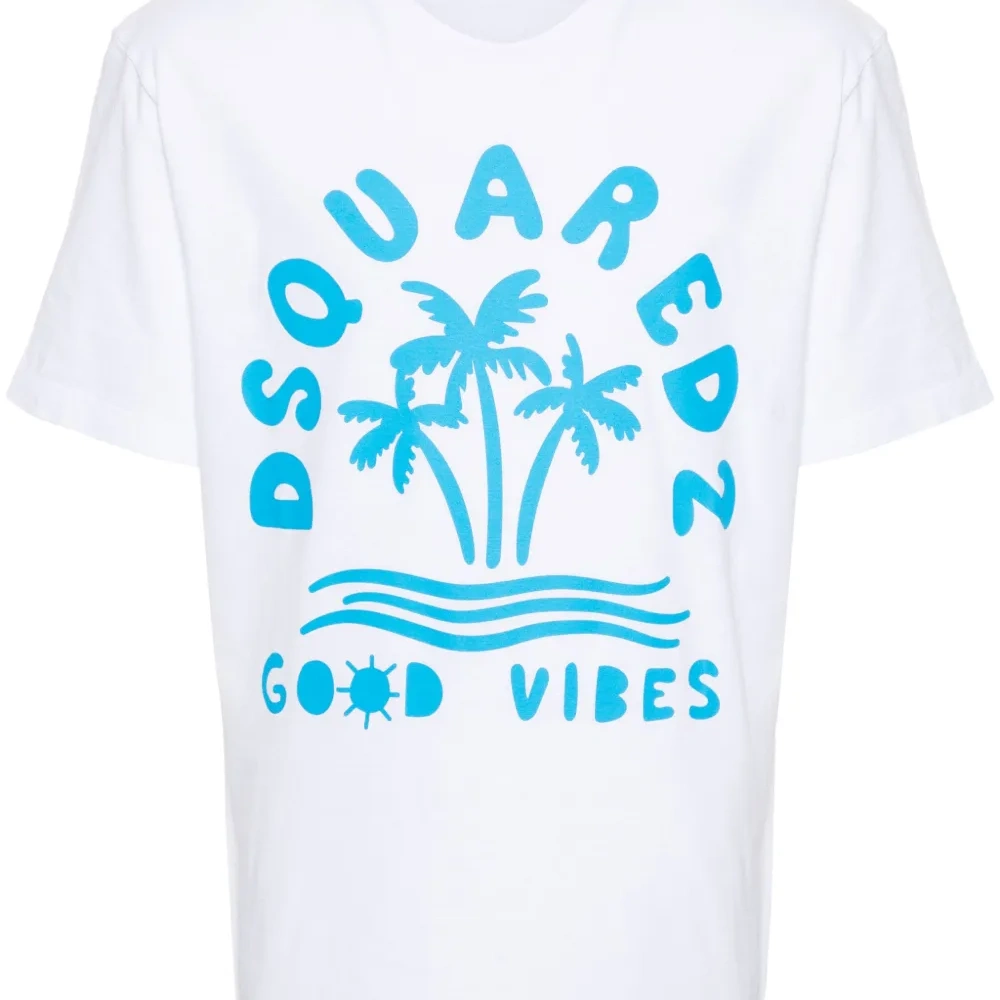 Футболка с логотипом