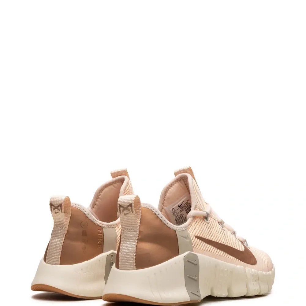 Кроссовки Free Metcon 3 'Guava Ice'