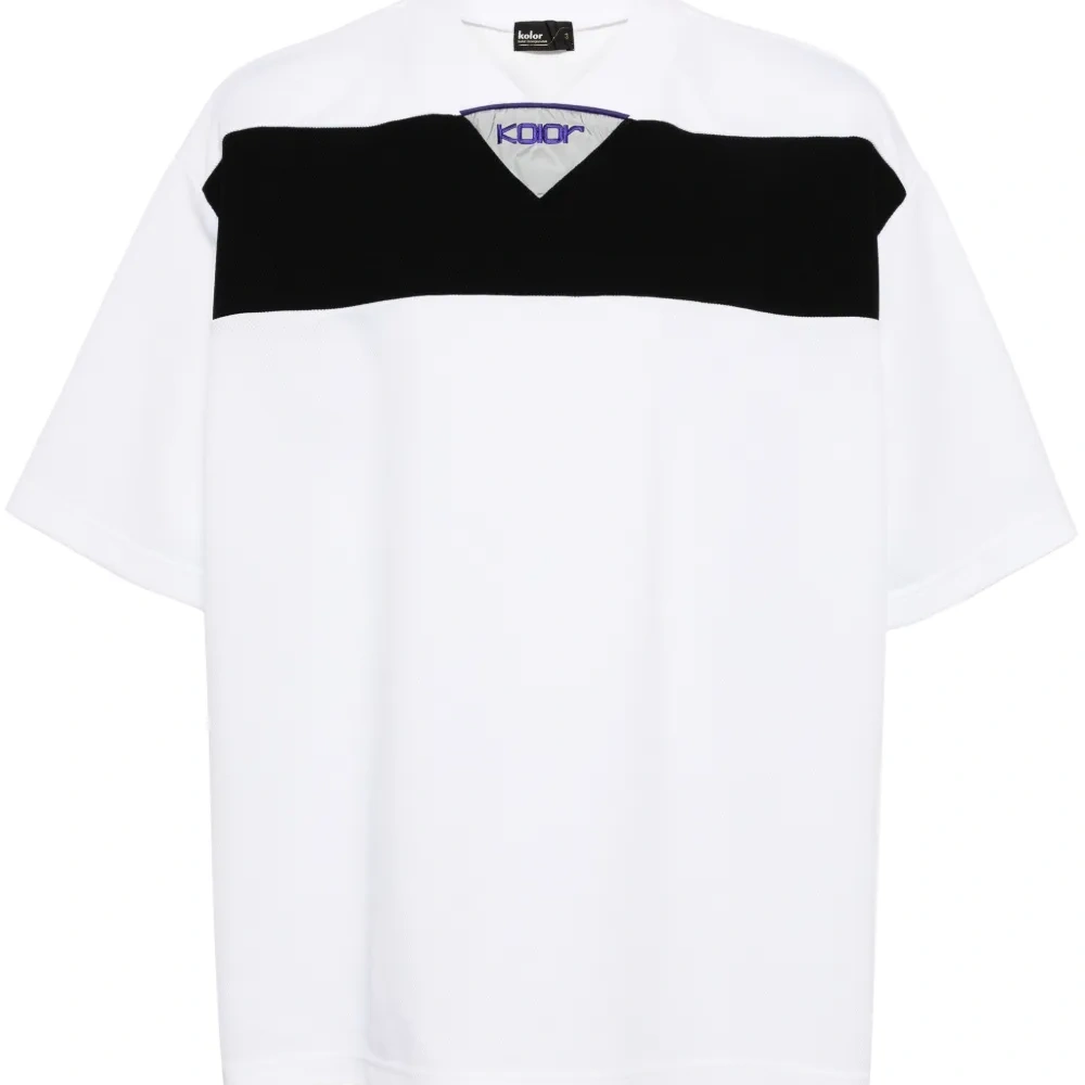 Футболка с отделкой в полоску