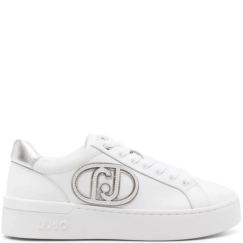 Кроссовки Silvia