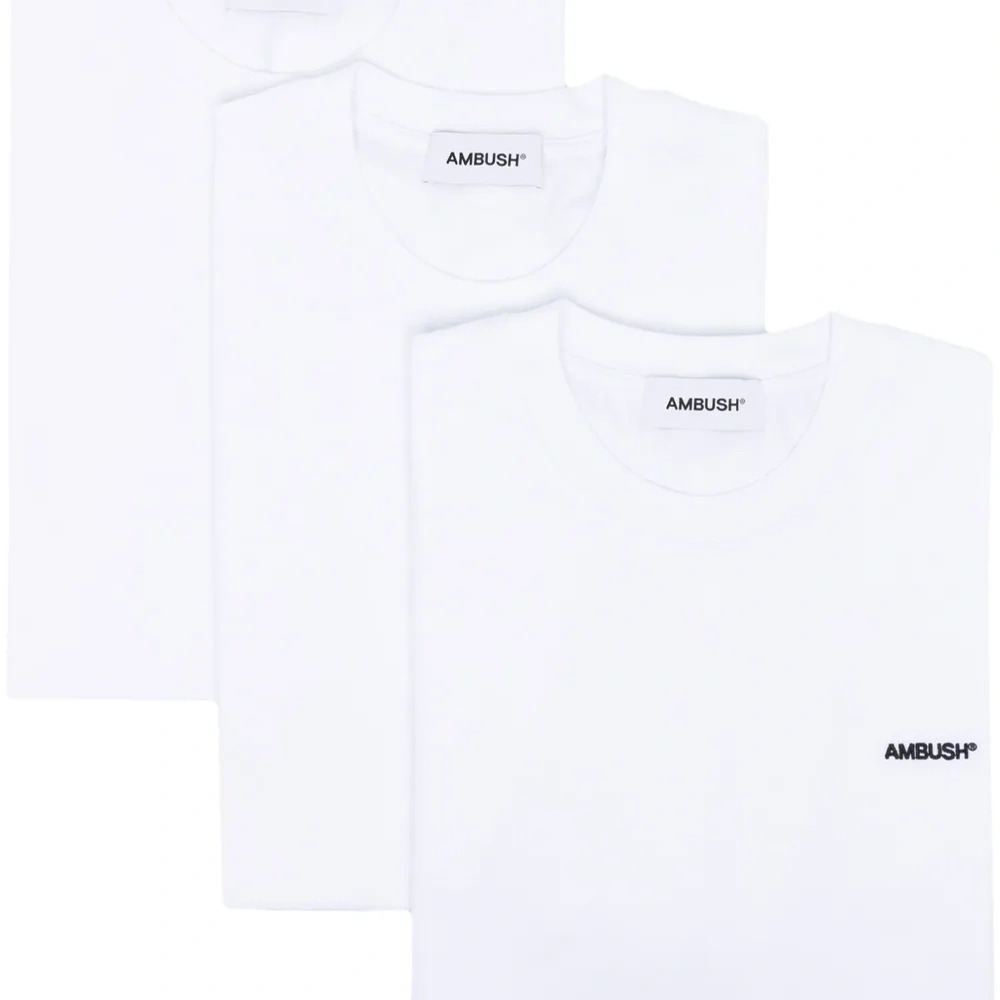 Комплект из трех футболок с вышитым логотипом
