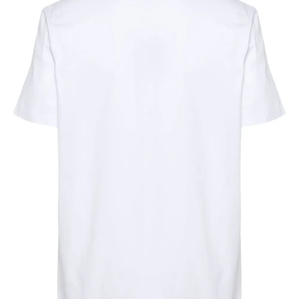 Футболка с вышитым логотипом